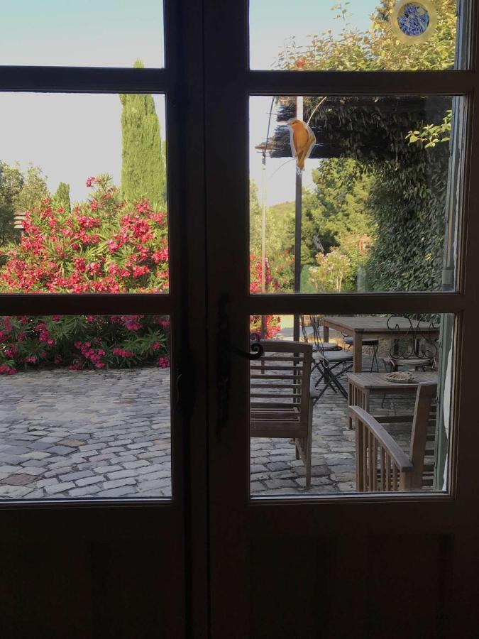 Le Mazet De La Dame Bed & Breakfast Barbentane Exterior photo